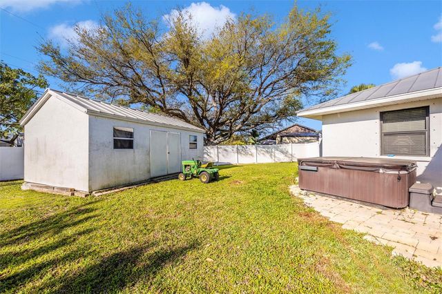 125 ENGLEWOOD GARDEN COURT, Englewood, FL 34223