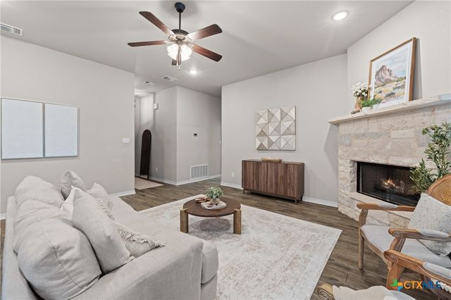 1819 Rustic Manor Drive, Temple, TX 76502