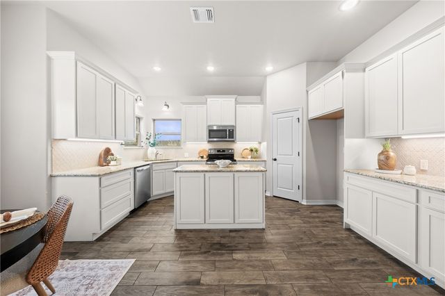 1819 Rustic Manor Drive, Temple, TX 76502