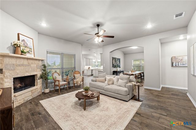 1819 Rustic Manor Drive, Temple, TX 76502