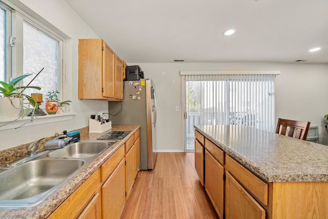 2950 Shelly Lane 2950, Aurora, IL 60504