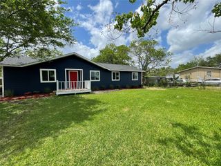 2734 Ash Road, Pearland, TX 77584