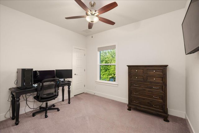 625B Las Colinas DR, Wimberley, TX 78676