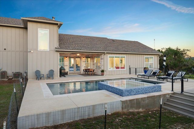 625B Las Colinas DR, Wimberley, TX 78676