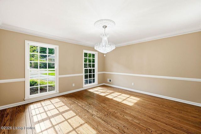 1904 Charbdin Pl, Louisville, KY 40207