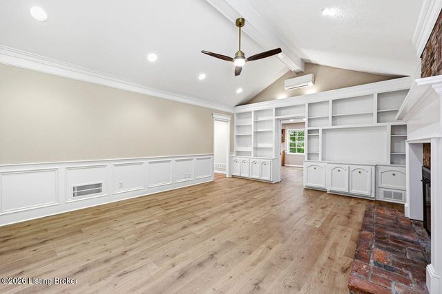 1904 Charbdin Pl, Louisville, KY 40207