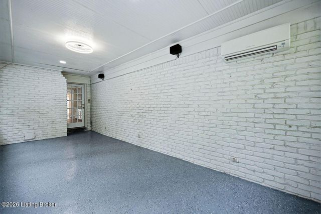 1904 Charbdin Pl, Louisville, KY 40207