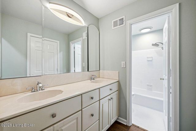 1904 Charbdin Pl, Louisville, KY 40207