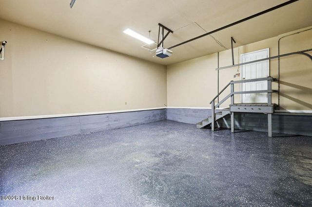 1904 Charbdin Pl, Louisville, KY 40207