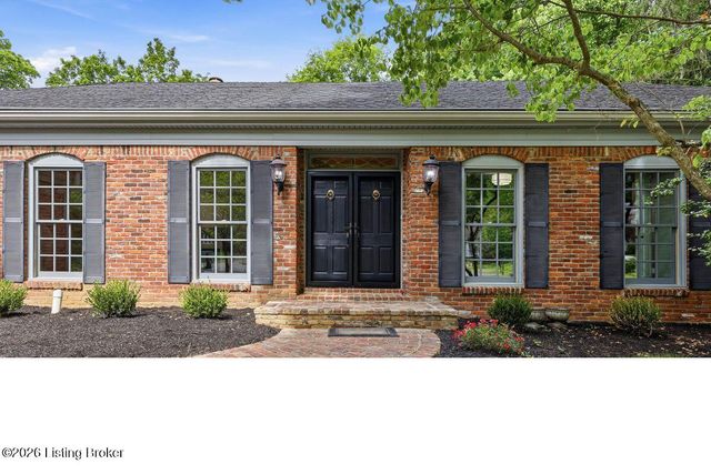 1904 Charbdin Pl, Louisville, KY 40207