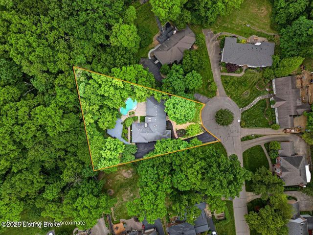 1904 Charbdin Pl, Louisville, KY 40207