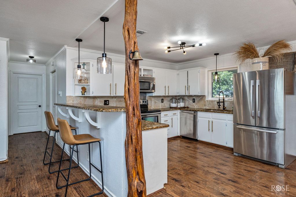Image 11 of property listing at 6825 Hawk Avenue, San Angelo, TX 76905