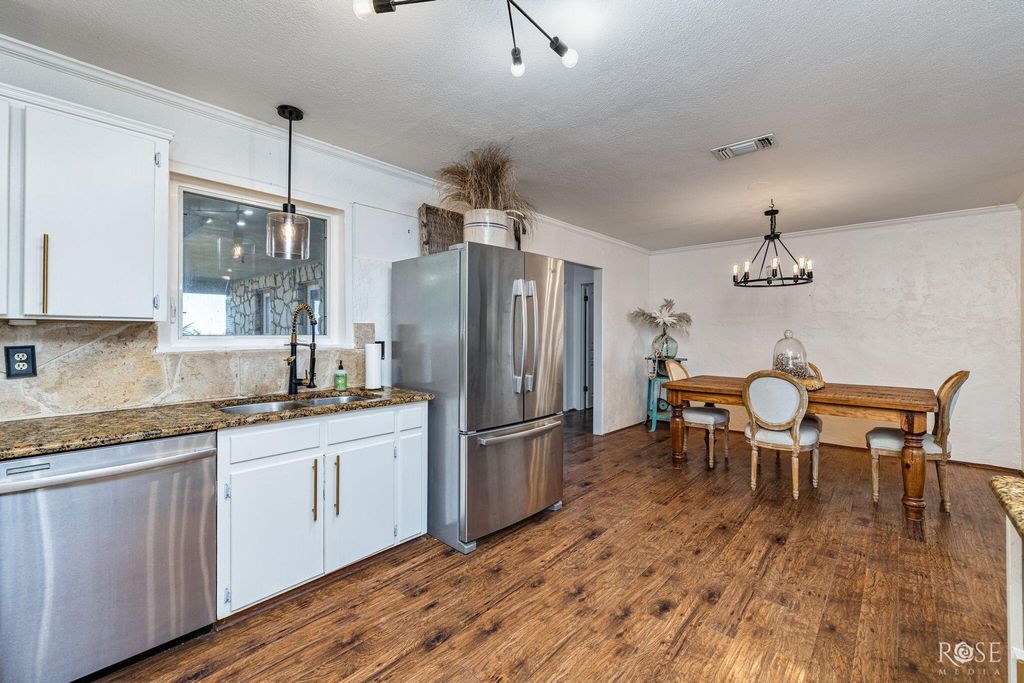 Image 13 of property listing at 6825 Hawk Avenue, San Angelo, TX 76905