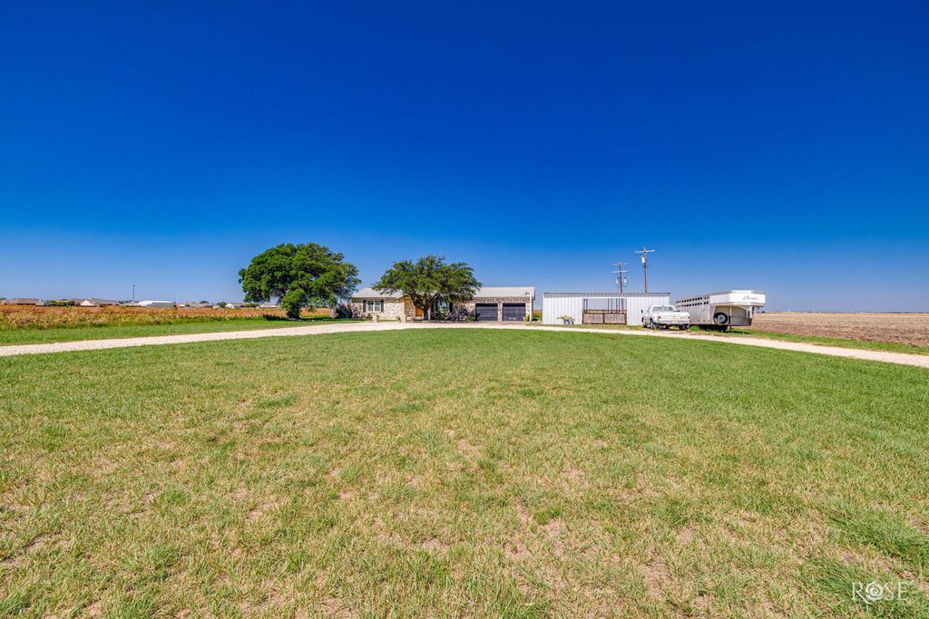 Image 40 of property listing at 6825 Hawk Avenue, San Angelo, TX 76905