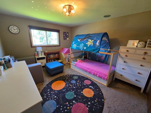 17042 Lockwood Avenue, Oak Forest, IL 60452