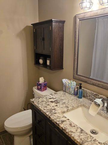 17042 Lockwood Avenue, Oak Forest, IL 60452