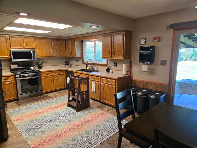 17042 Lockwood Avenue, Oak Forest, IL 60452