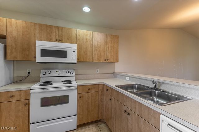 1328 SE 8th AVE 1-10, Cape Coral, FL 33990