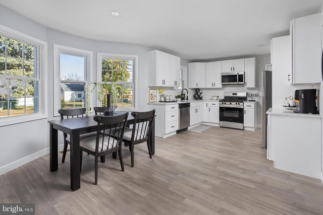 6124 CAMDEN AVE, Pennsauken, NJ 08110