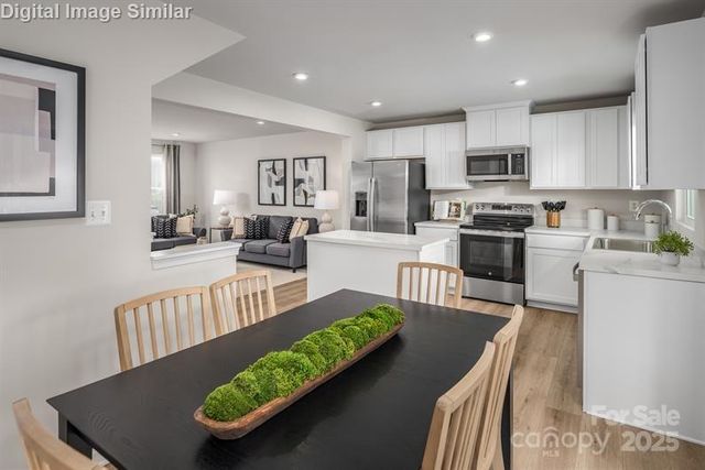 8030 Sinnet Place, Charlotte, NC 28269