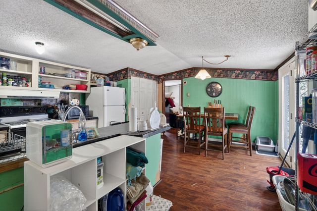 428 Kelly Fork Road, Hazard, KY 41701