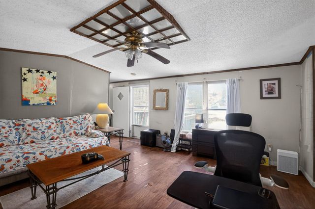 428 Kelly Fork Road, Hazard, KY 41701