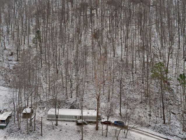 428 Kelly Fork Road, Hazard, KY 41701