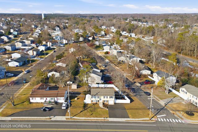 2178 Lanes Mill Road, Brick, NJ 08724