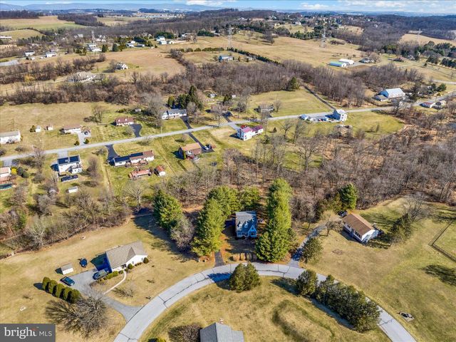 60 PLEASANT DR, Bernville, PA 19506