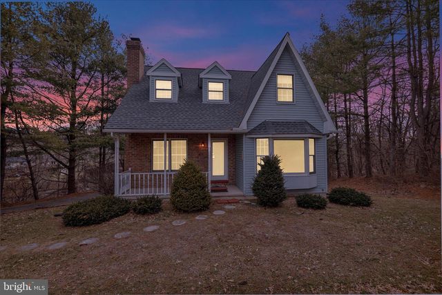 60 PLEASANT DR, Bernville, PA 19506