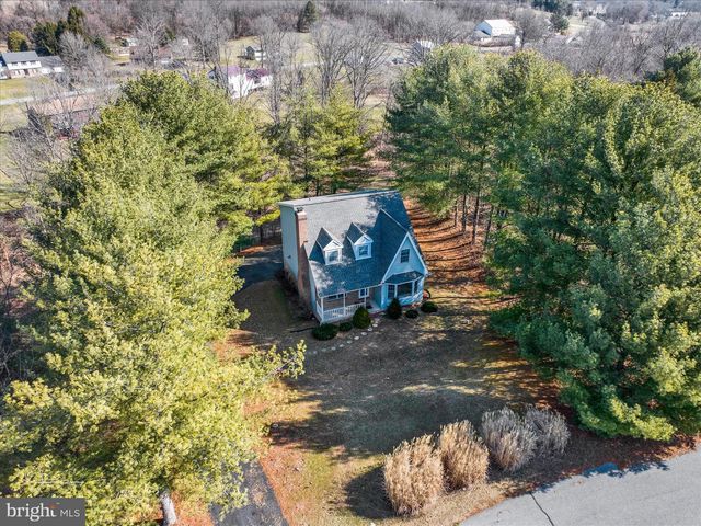 60 PLEASANT DR, Bernville, PA 19506