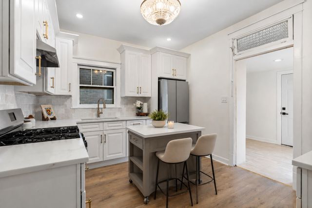 2936 N Keating Avenue, Chicago, IL 60641