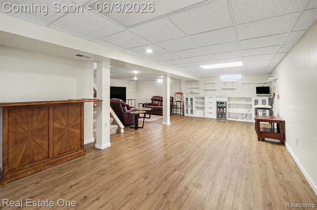 28460 Bradner Drive, Warren, MI 48088