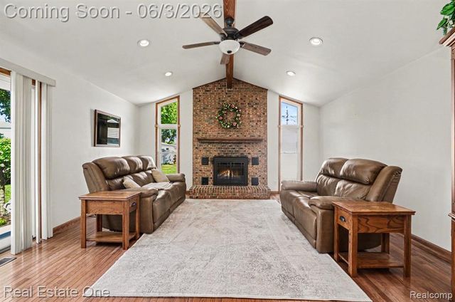 28460 Bradner Drive, Warren, MI 48088