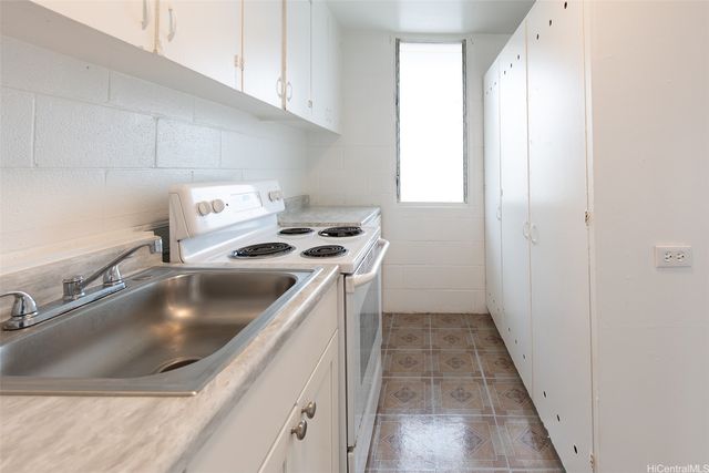 55 Walker Avenue, Wahiawa, HI 96786