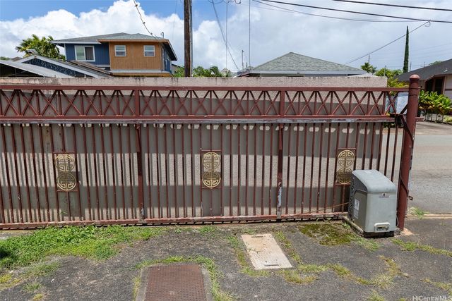 55 Walker Avenue, Wahiawa, HI 96786