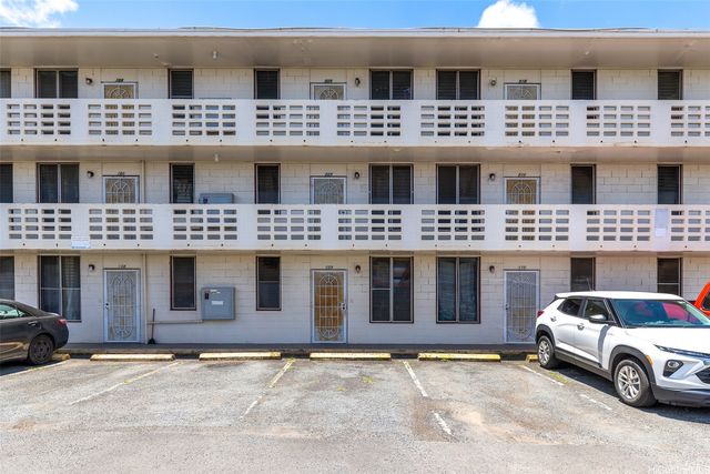 55 Walker Avenue, Wahiawa, HI 96786