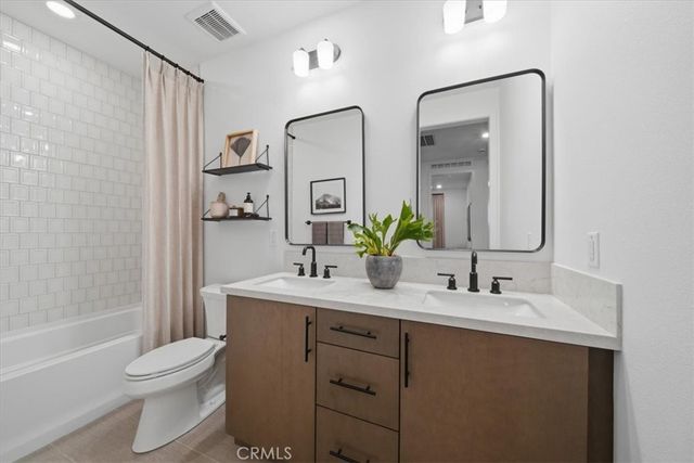 42949 56th Street W, Lancaster, CA 93536