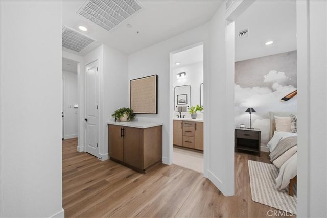 42949 56th Street W, Lancaster, CA 93536