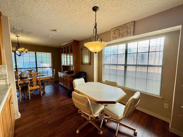 1015 Deer Park Ct., Longview, TX 75604