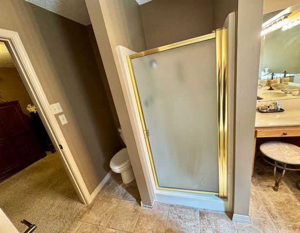 1015 Deer Park Ct., Longview, TX 75604