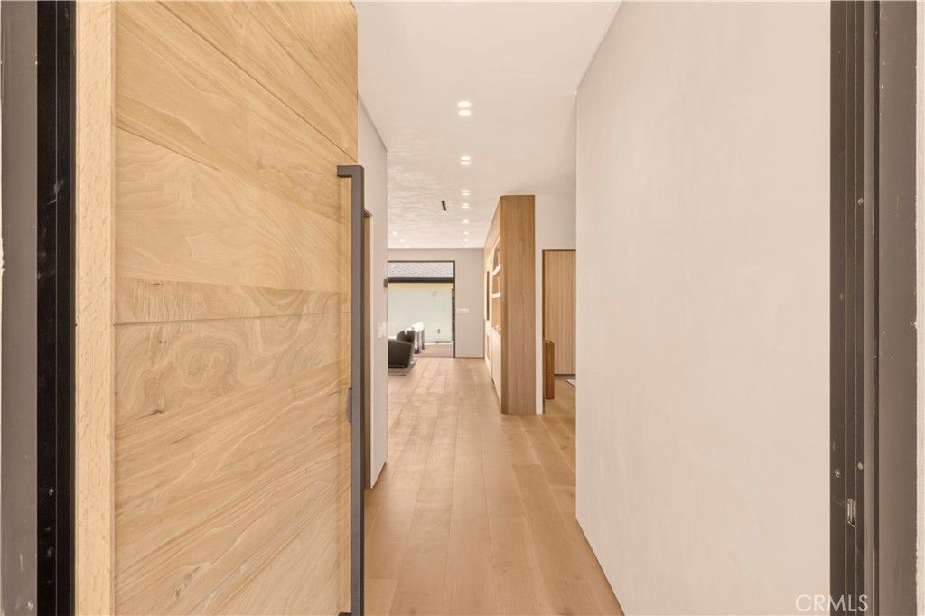 2339 23rd, Santa Monica, CA 90405 — photo 2