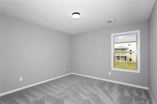 11117 N Bristol Avenue, Kansas City, MO 64156