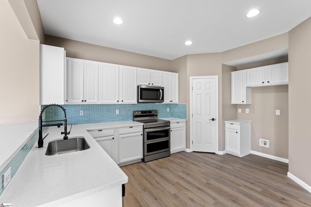 424 Sweeny Court, Boiling Springs, SC 29316