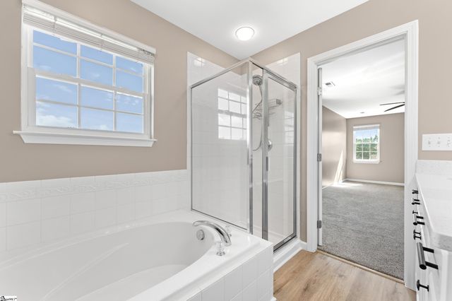 424 Sweeny Court, Boiling Springs, SC 29316