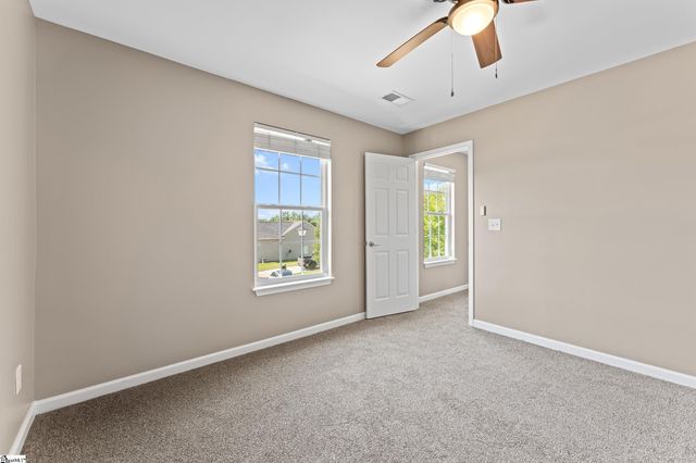 424 Sweeny Court, Boiling Springs, SC 29316