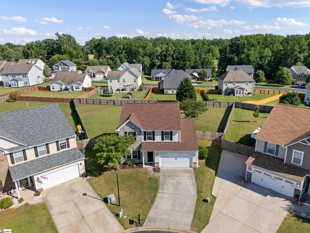 424 Sweeny Court, Boiling Springs, SC 29316