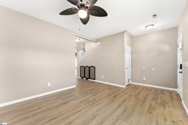 424 Sweeny Court, Boiling Springs, SC 29316