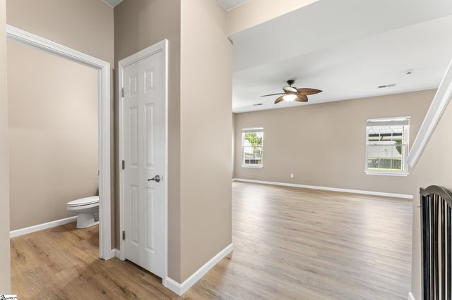 424 Sweeny Court, Boiling Springs, SC 29316