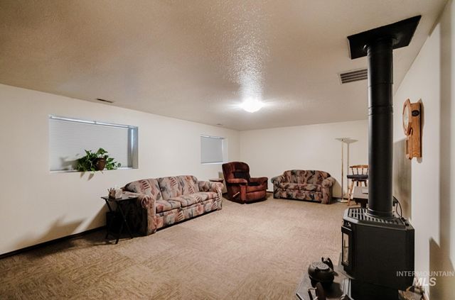 525 Donna Drive, Nampa, ID 83686